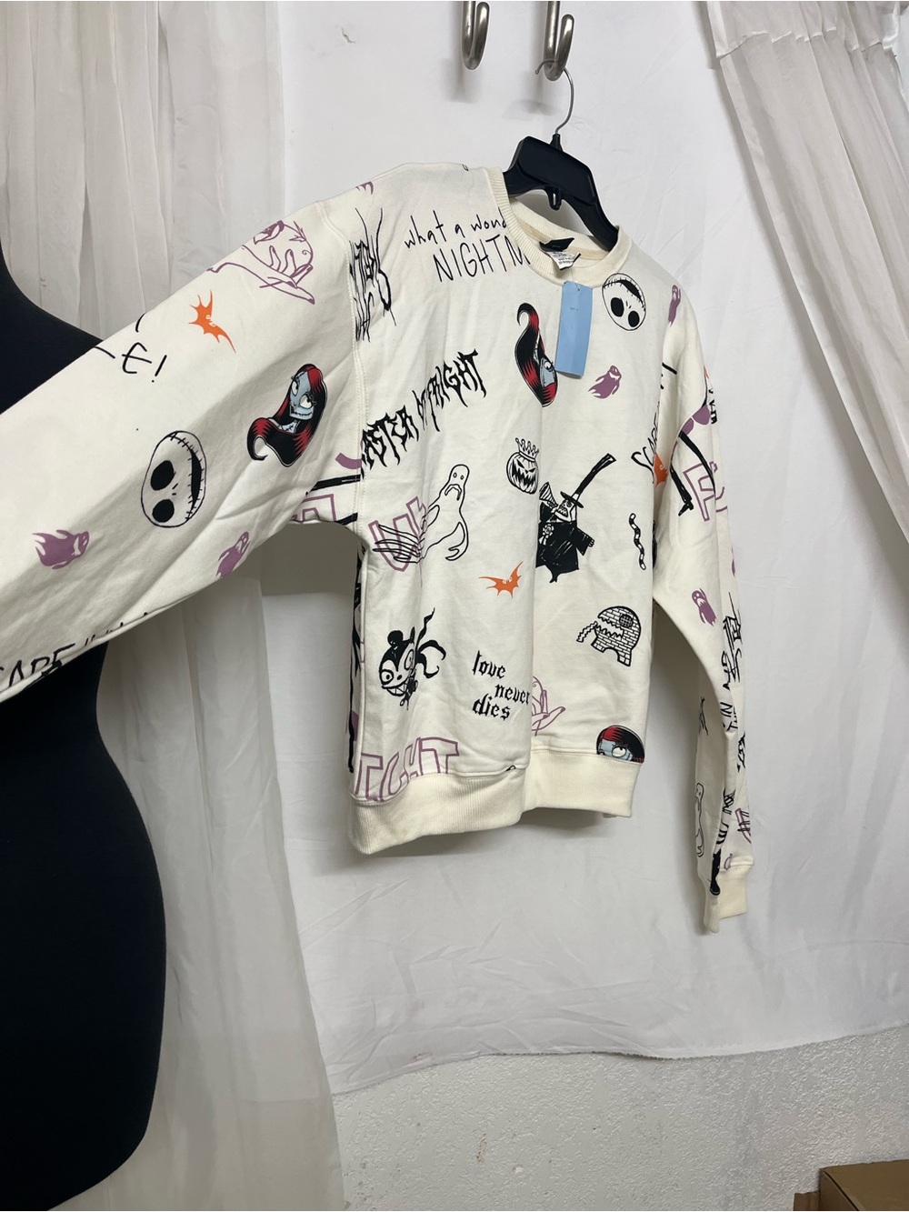 Disney Cream Graphic Nightmare Before Christmas Sweater size M